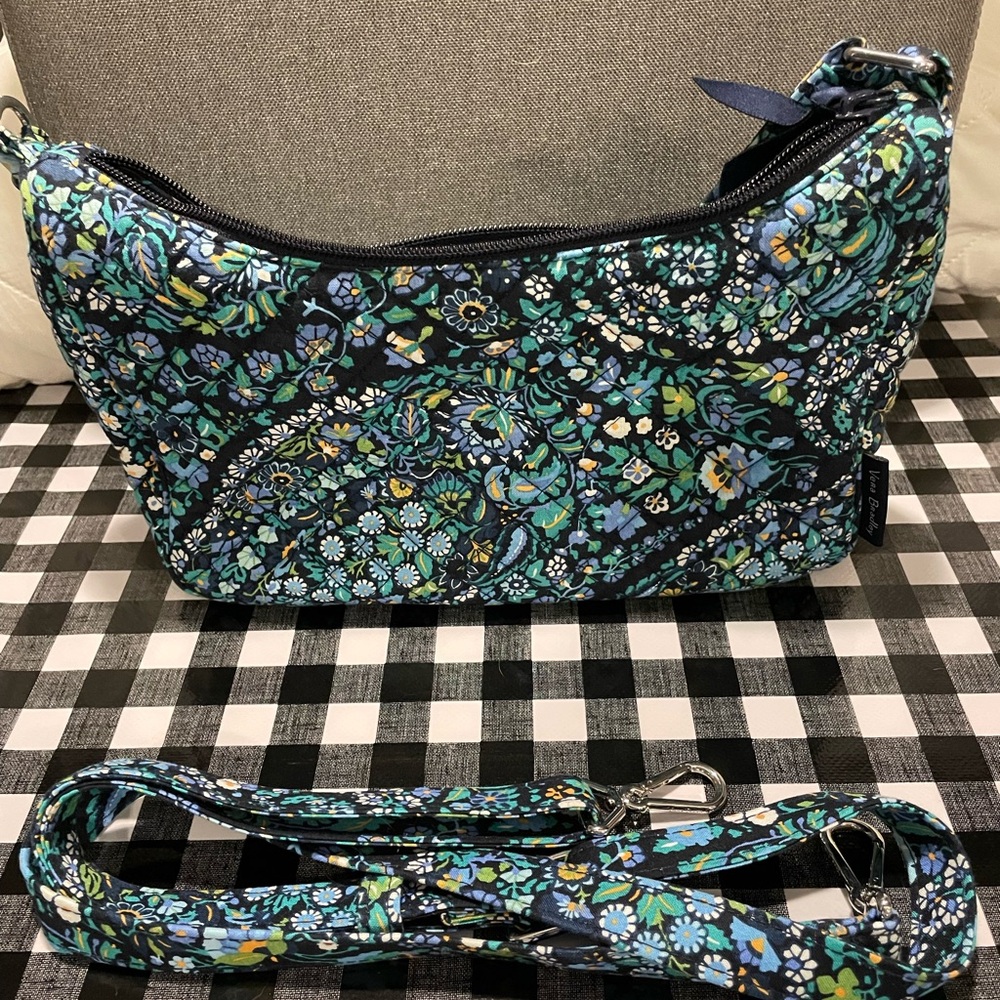 Vera Bradley Frannie Crescent crossbody in Dreamer Paisley
